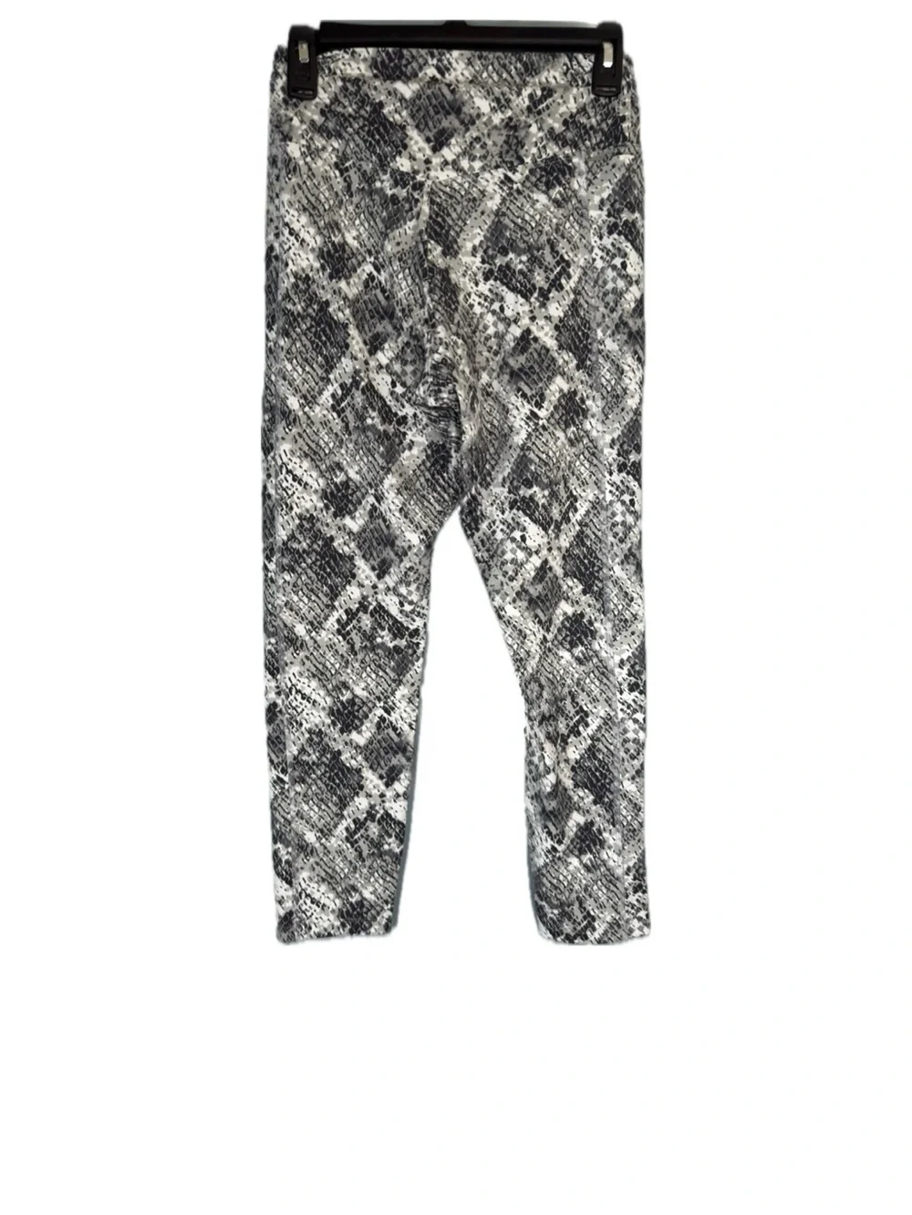 Victoria Secret’s PINK Ultimate Leggings Pants Size Medium Black White Gray